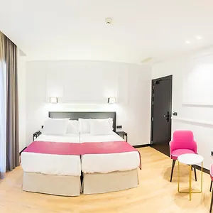 Boutique Puerta De Granadas *** غرناطة